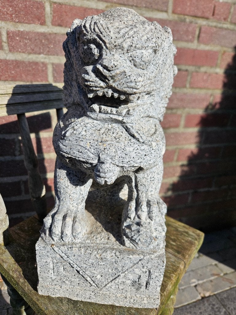 Granieten Foo Dog ( Chinese bewakersleeuw of tempelleeuw ), Tuin en Terras, Tuinbeelden, Ophalen of Verzenden, Zo goed als nieuw