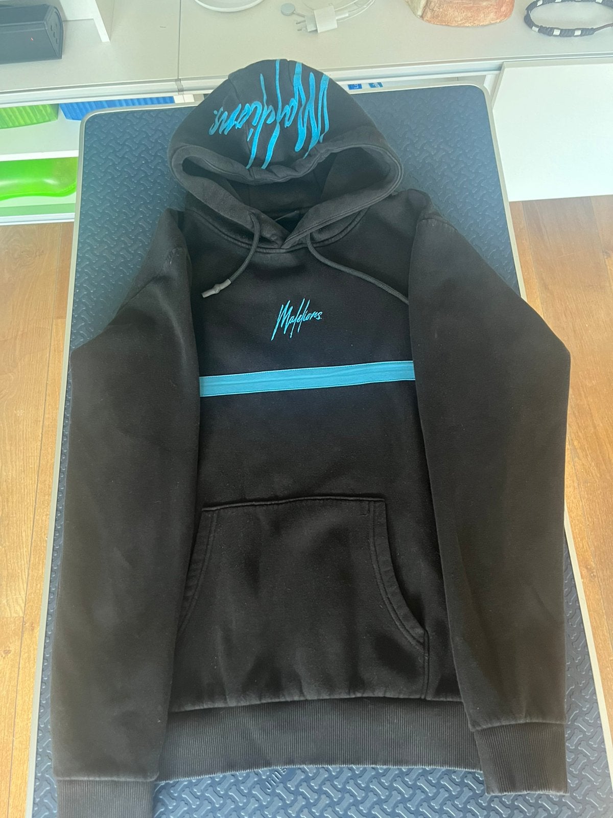 Hoodie van maleliors maat L, Kleding | Heren, Ophalen of Verzenden, Gedragen, Maat 52/54 (L), Zwart