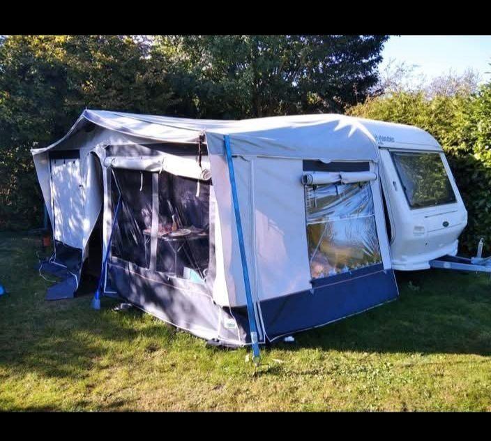 Nette Caravan Hylander 440 Provence met zgan voortent, Caravans en Kamperen, Overige merken, Rondzit, Dwarsbed, 750 - 1000 kg