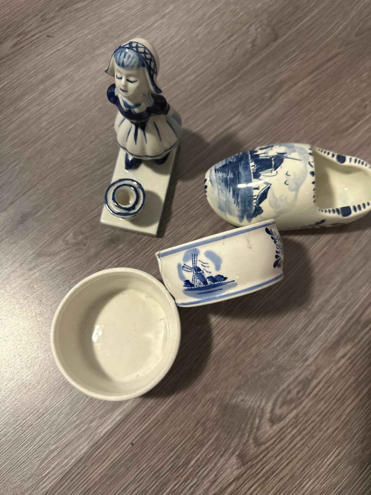 Delfts Blauw setje: klomp, meisje en schaaltjes, Antiek en Kunst, Ophalen of Verzenden