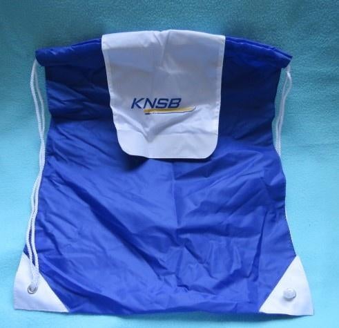 1 EURO OF GRATIS Nieuwe KNSB rugzak uitgedeeld in Thialf, 40 cm of meer, Nieuw, 30 tot 45 cm, Ophalen