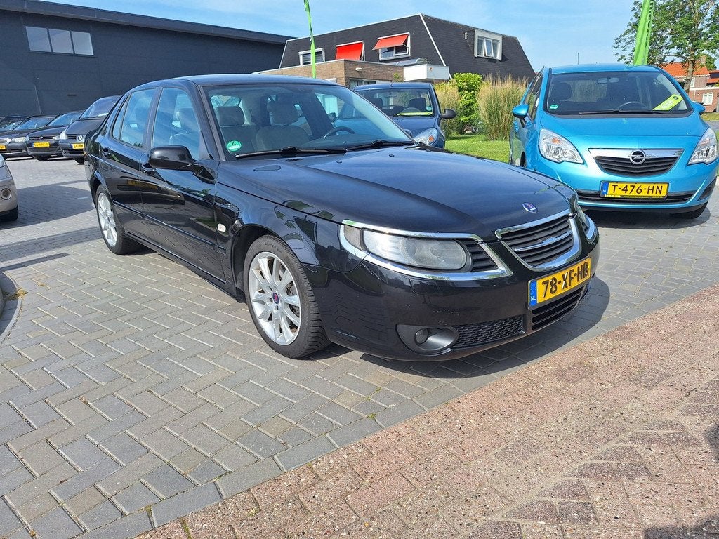 Saab 9-5 2.3t Vector / Goed verzorgde auto / Nieuwe APK bij, Auto's, 4 cilinders, 2290 cc, Zwart, Bedrijf