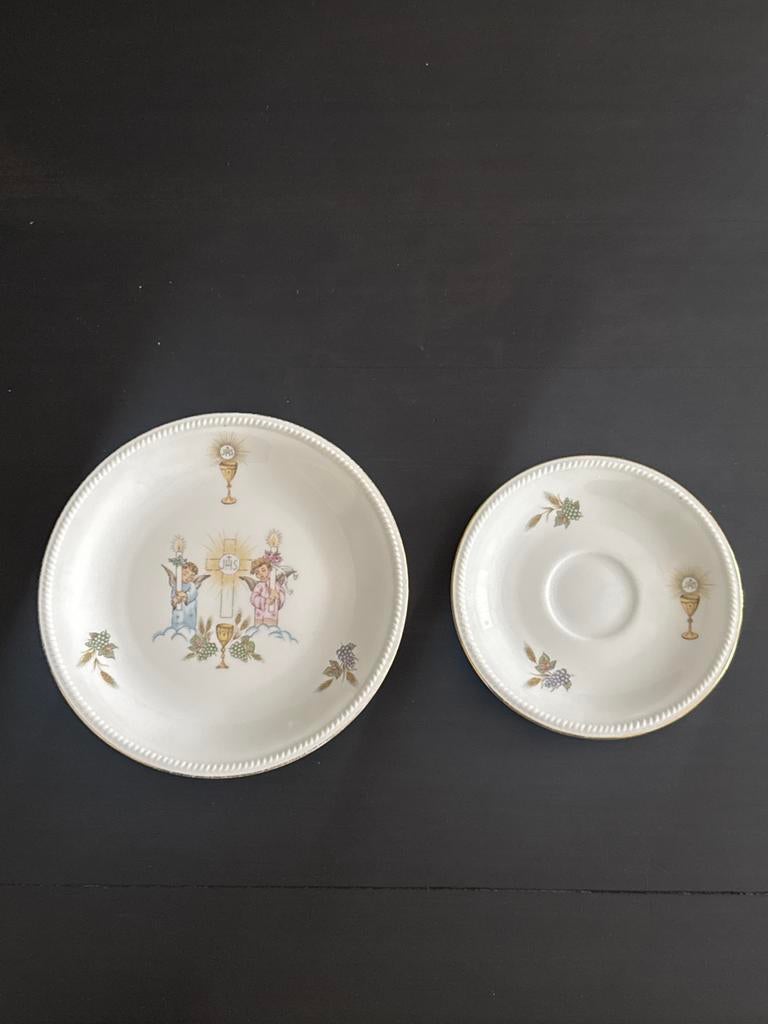 Vintage ontbijtbord en schoteltje met religieuze afbeelding, Antiek en Kunst, Antiek | Religie, Ophalen of Verzenden