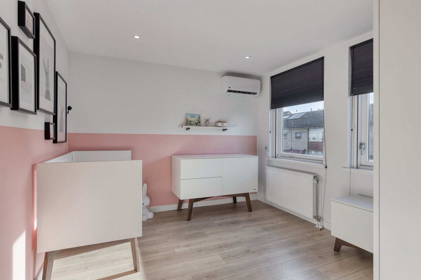 Kidsmill Sixties Babykamer / kinderkamer wit mat - compleet, Ophalen, Zo goed als nieuw, Jongetje of Meisje