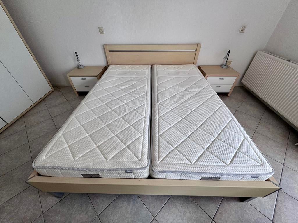 Tweepersoonsbed met nachtkastjes, Huis en Inrichting, Slaapkamer | Bedden, Ophalen, Gebruikt, Tweepersoons, 200 cm