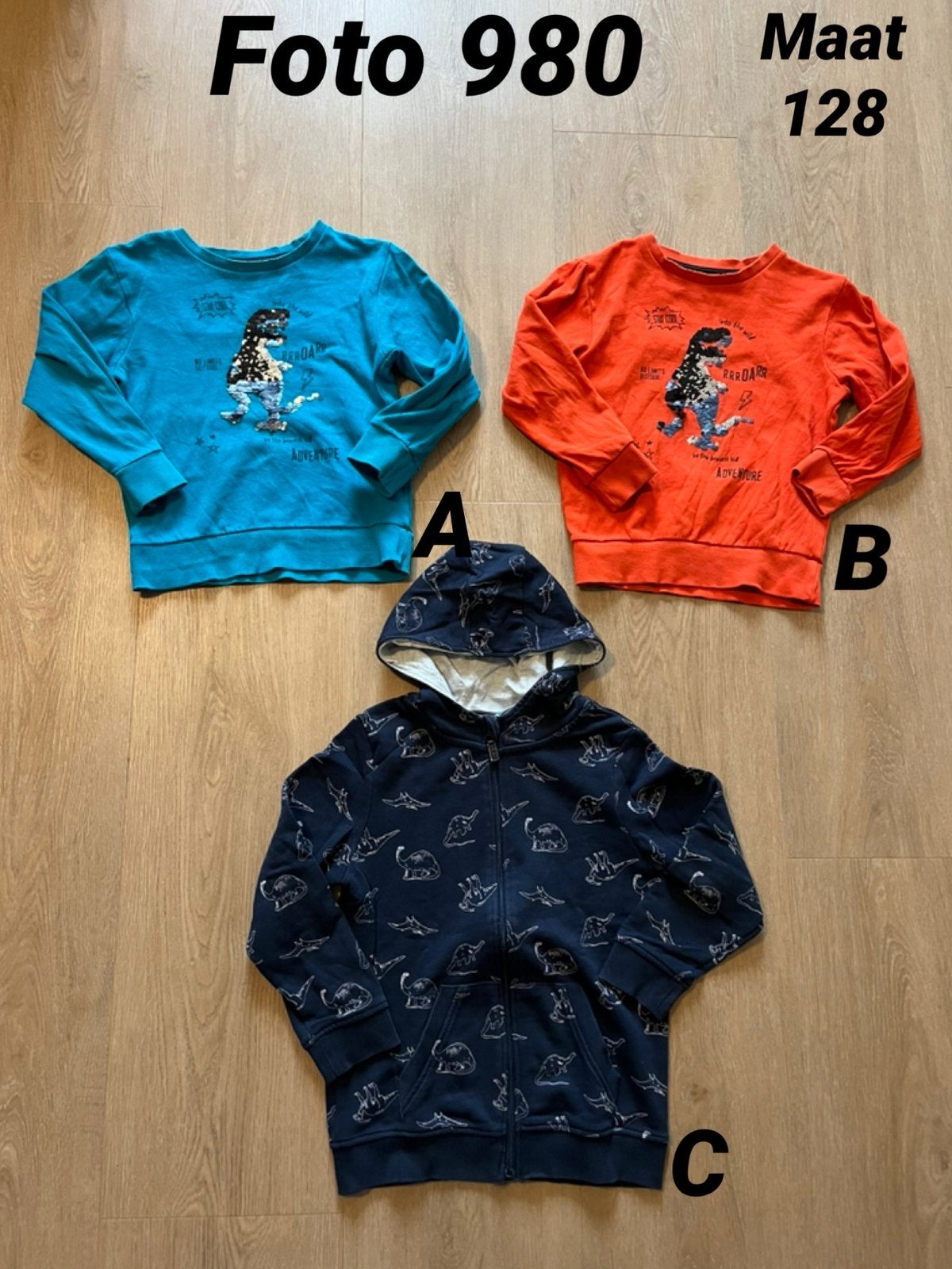 Trui vest jongen maat 128 zgan *foto 980*, Kinderen en Baby's, Kinderkleding | Maat 128, Ophalen of Verzenden, Zo goed als nieuw
