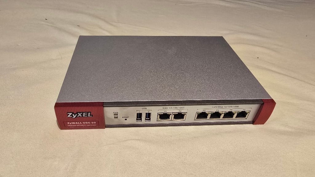 Zyxel ZyWALL USG 50 Unified Security Gateway Router, Ophalen of Verzenden, Gebruikt, Router, Zyxel