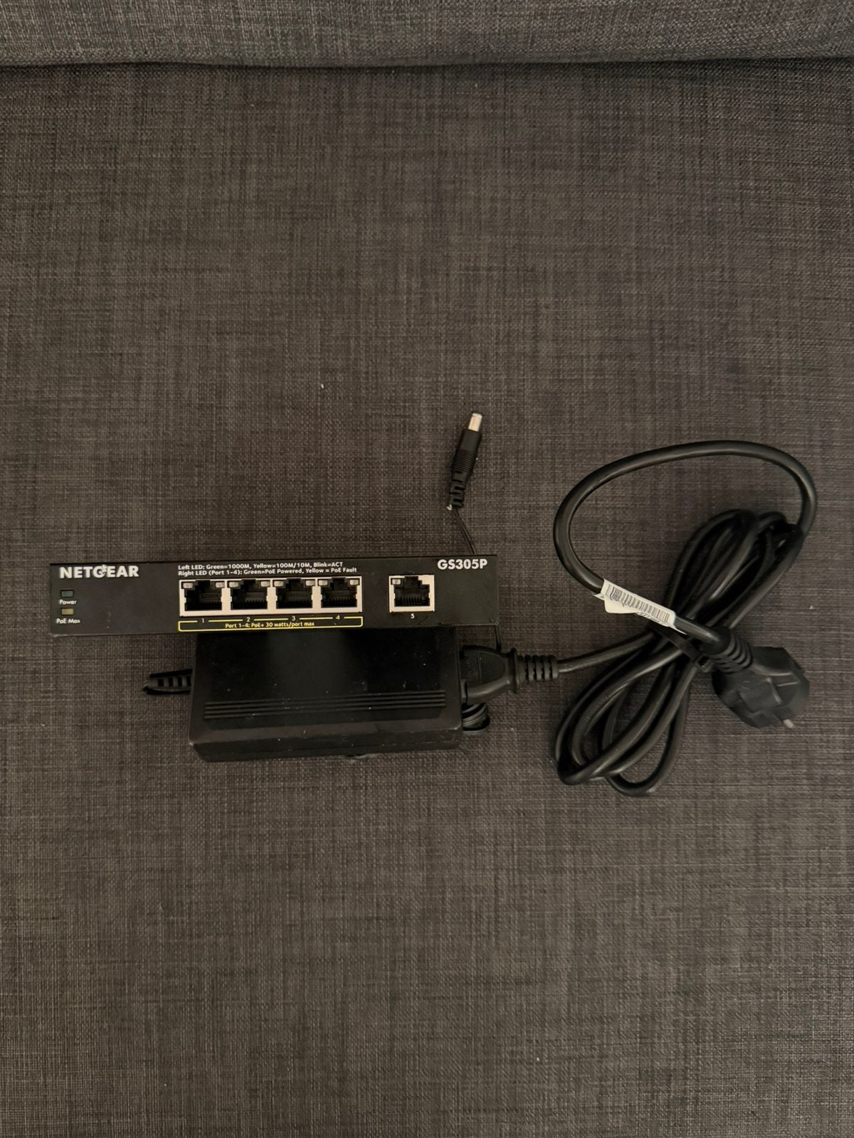 Netgear GS305P netwerk switch poe, Computers en Software, Ophalen of Verzenden, Zo goed als nieuw
