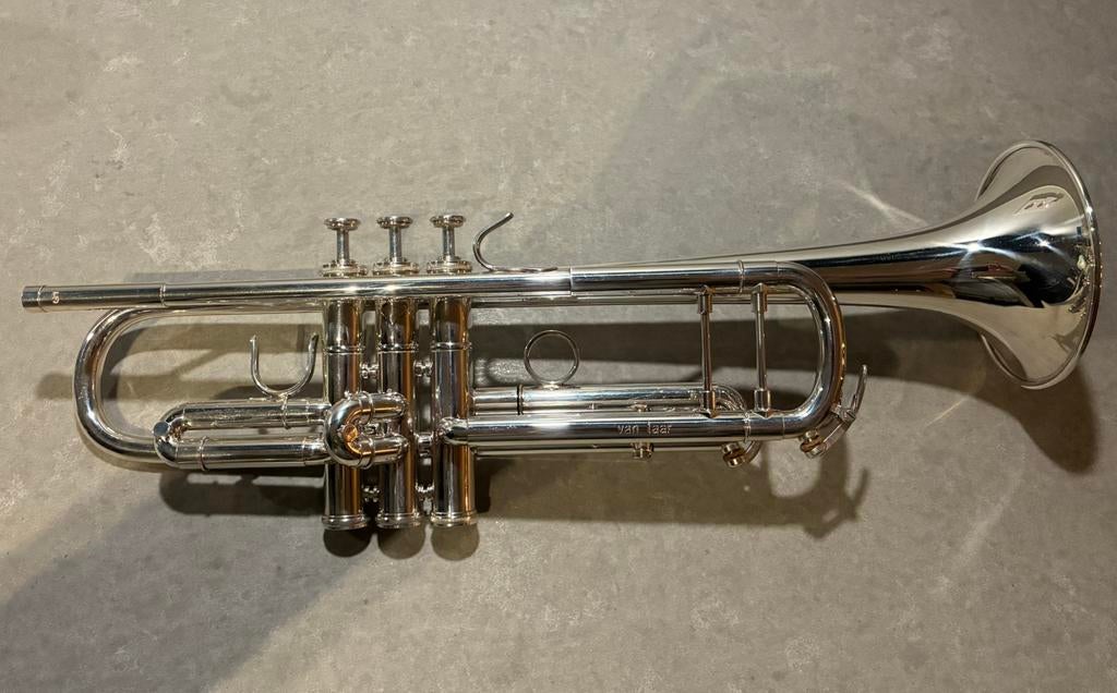 Hub van Laar B5 Bb trompet, Muziek en Instrumenten, Blaasinstrumenten | Trompetten, Ophalen, Zo goed als nieuw, Bes-trompet