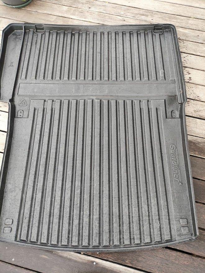 Kofferbakmat Caddy, Ophalen, Zo goed als nieuw