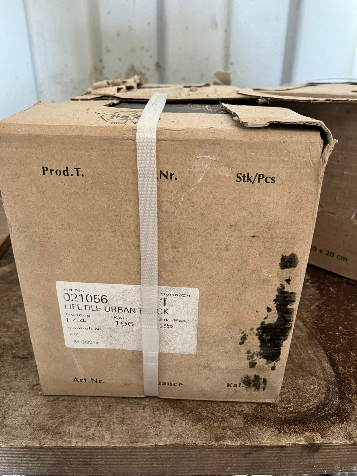 7m2 / vloertegels / badcel / Klingenberg, Ophalen, 60 cm of meer, Keramiek, Nieuw