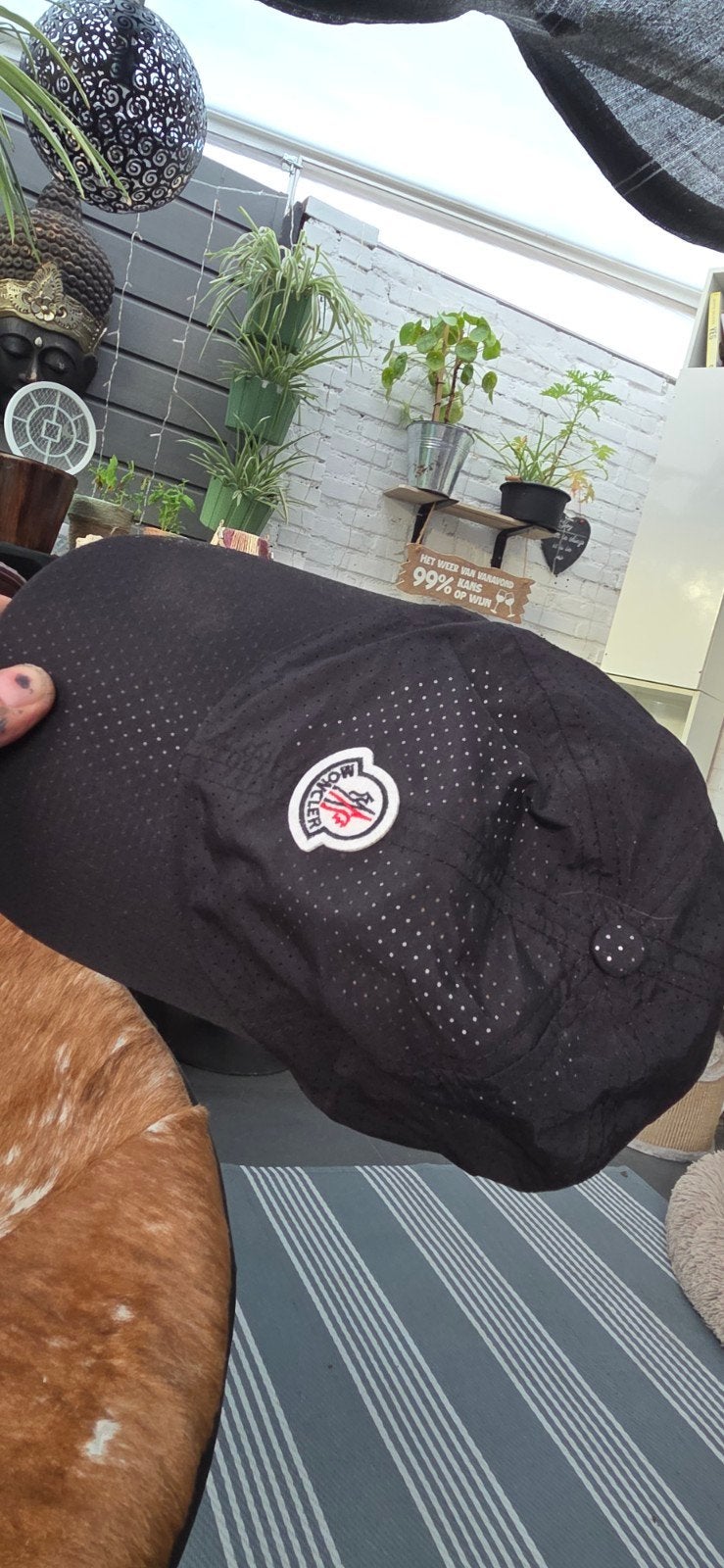 Trendy lichtgewicht luchtdoorlatende pet zwart, met mooi emb, Ophalen of Verzenden, Zo goed als nieuw, One size fits all, Pet