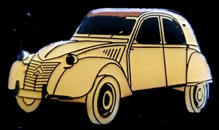 Citroën 2 CV pin pin- beige kleur, Verzenden, Nieuw, Transport, Speldje of Pin