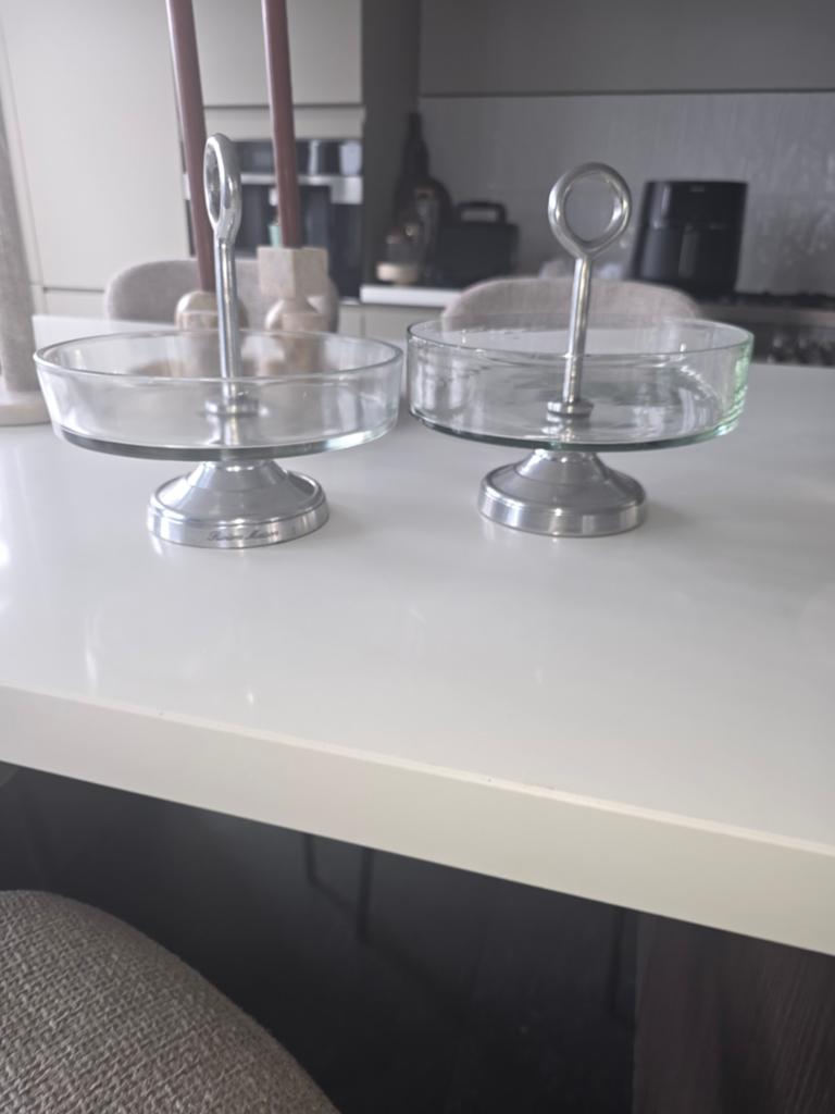 Twee serveerschalen etageres plateaus Riviera Maison, Huis en Inrichting, Woonaccessoires | Etagères, Ophalen, Zo goed als nieuw