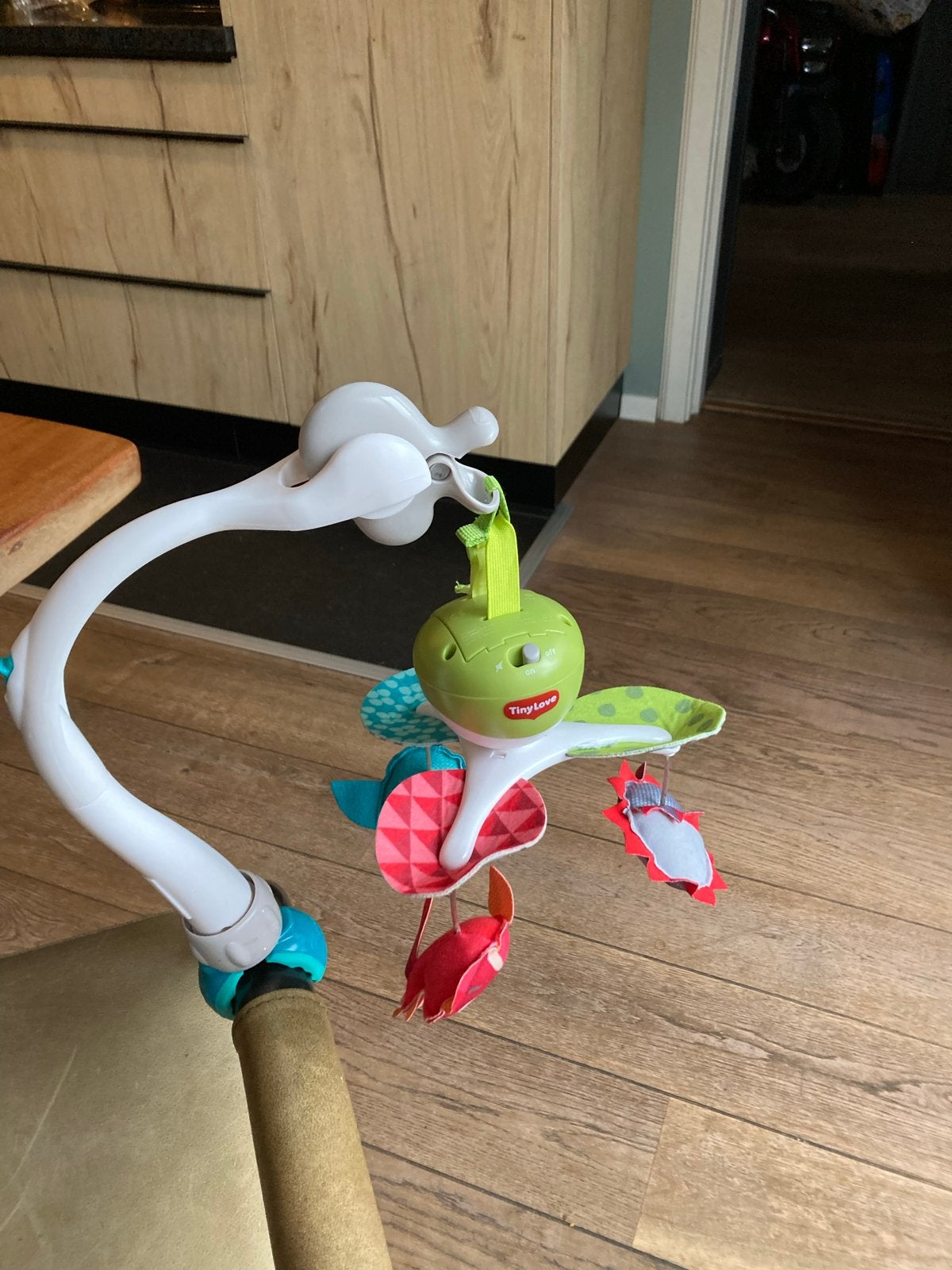 Tiny Love Mobiel met muziekdoosje, Kinderen en Baby's, Ophalen, Zo goed als nieuw, Mobiel, Met geluid