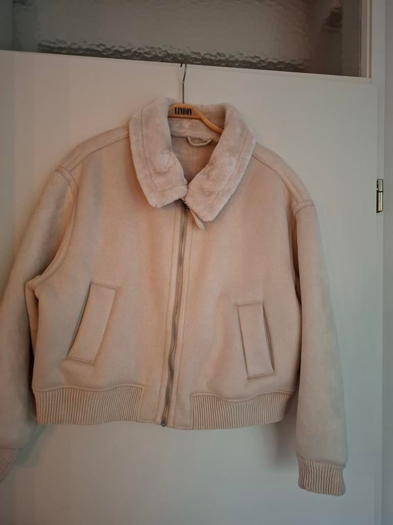 C&A jasje maat 42 met zachte teddy voering, Beige, Maat 42/44 (L), Ophalen of Verzenden, Zo goed als nieuw