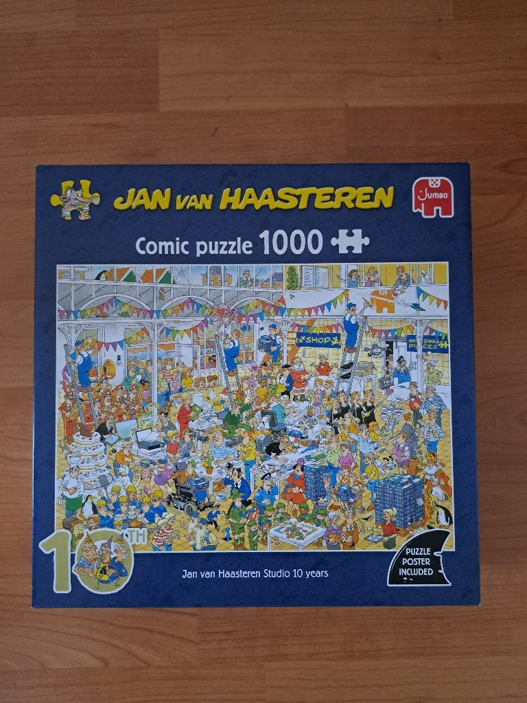 Nieuwe Jan van Haasteren legpuzzel 1000st. Studio 10 years, Hobby en Vrije tijd, Denksport en Puzzels, Ophalen of Verzenden, 500 t/m 1500 stukjes