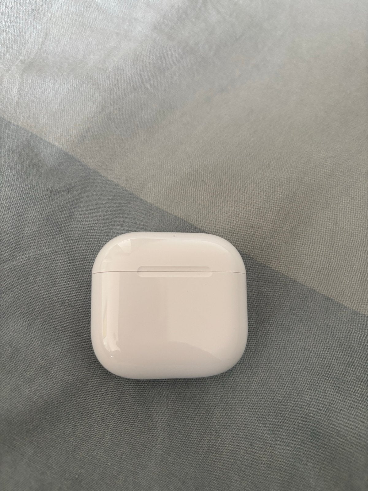 Apple AirPods 4 (ANC)