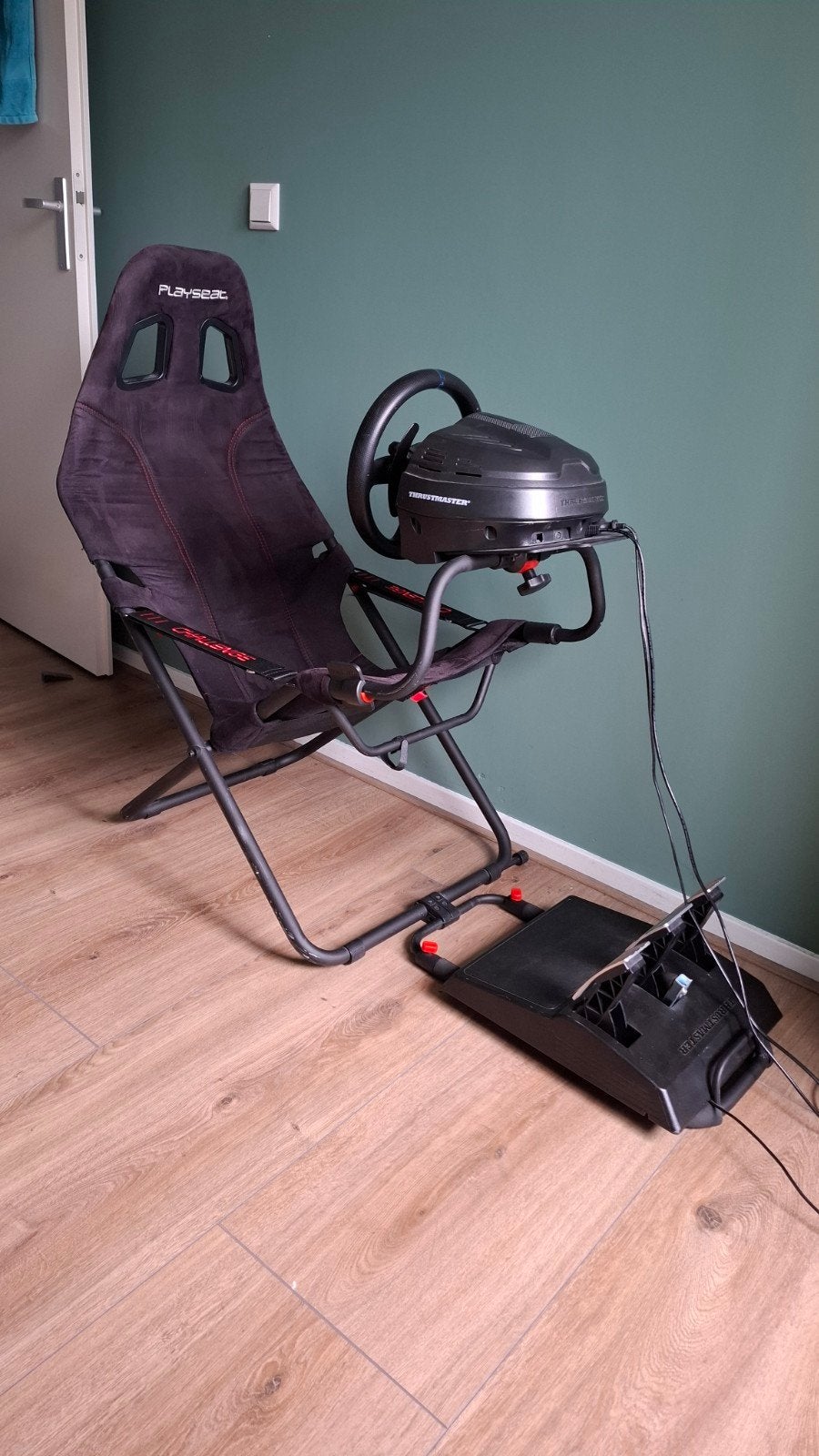 Thrustmaster T300 RS GT + Playseat Challenge, Ophalen, Zo goed als nieuw