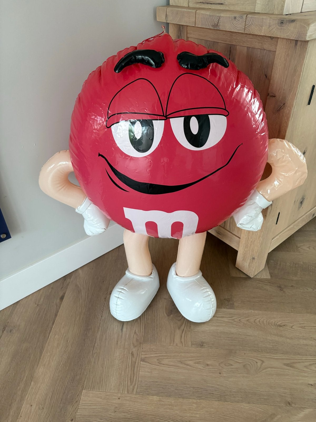 Diverse opblaasbare reclame items: M&M, Flügel, Desperados, Verzenden, Zo goed als nieuw, Gebruiksvoorwerp