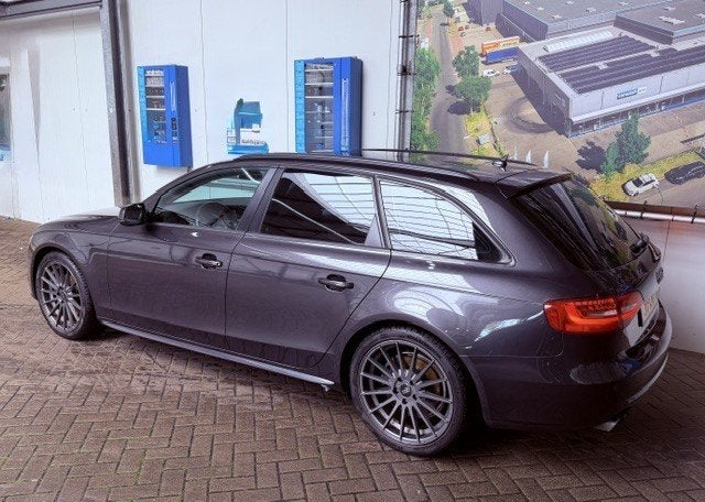 Audi A4 2.0 TDI 100KW Avant 2012 Grijs, Auto's, Audi, Voorwielaandrijving, Elektrische ramen, 136 pk, 4 cilinders