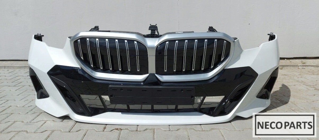 VOORBUMPER BMW 5 SERIE G60 G61 530E M PAKKET BUMPER, Gebruikt, -, Ophalen of Verzenden, Achter