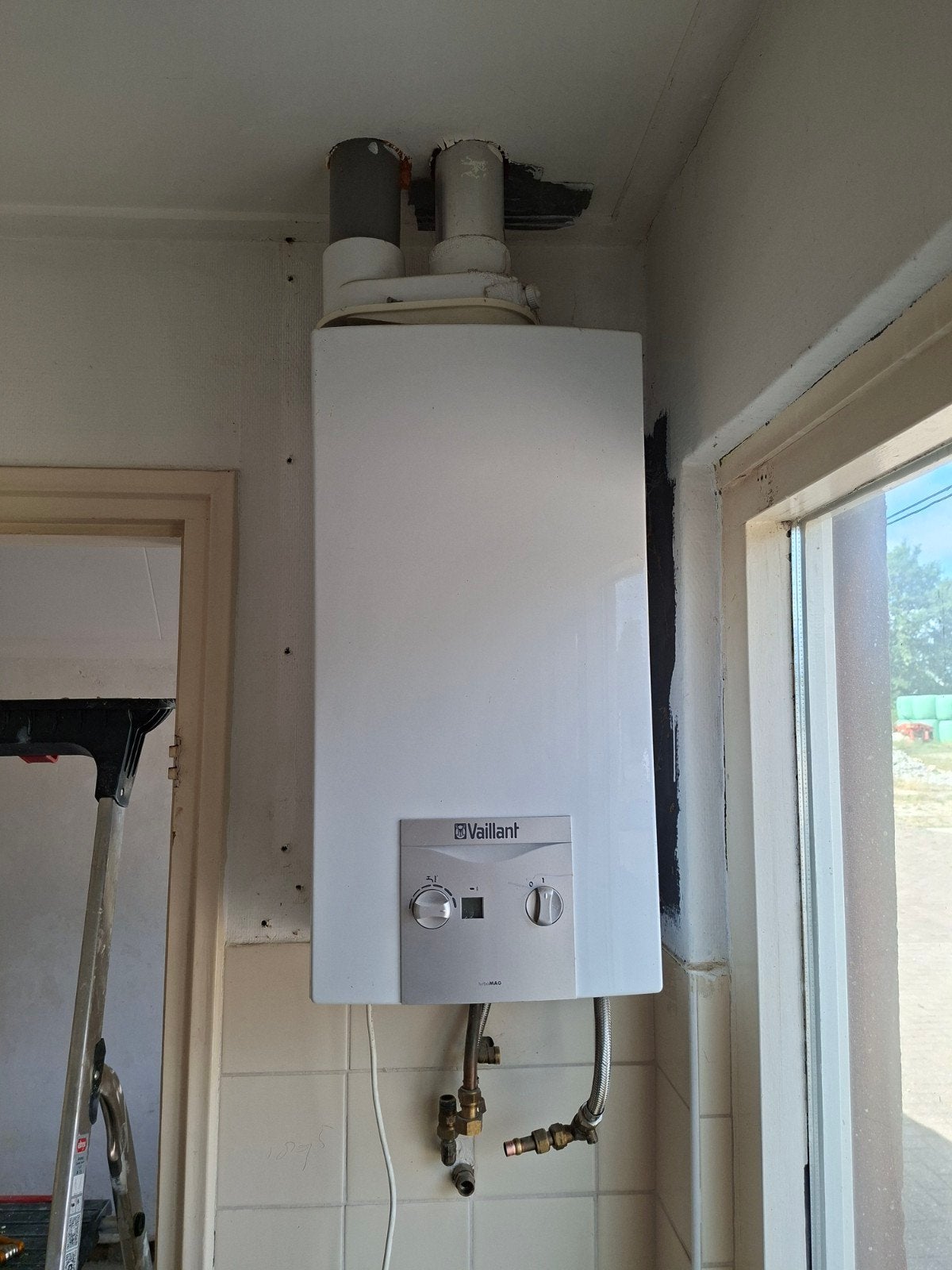Geiser Te Koop merk: Vaillant, Ophalen, Gebruikt, Aardgas, 6 t/m 10 jaar oud