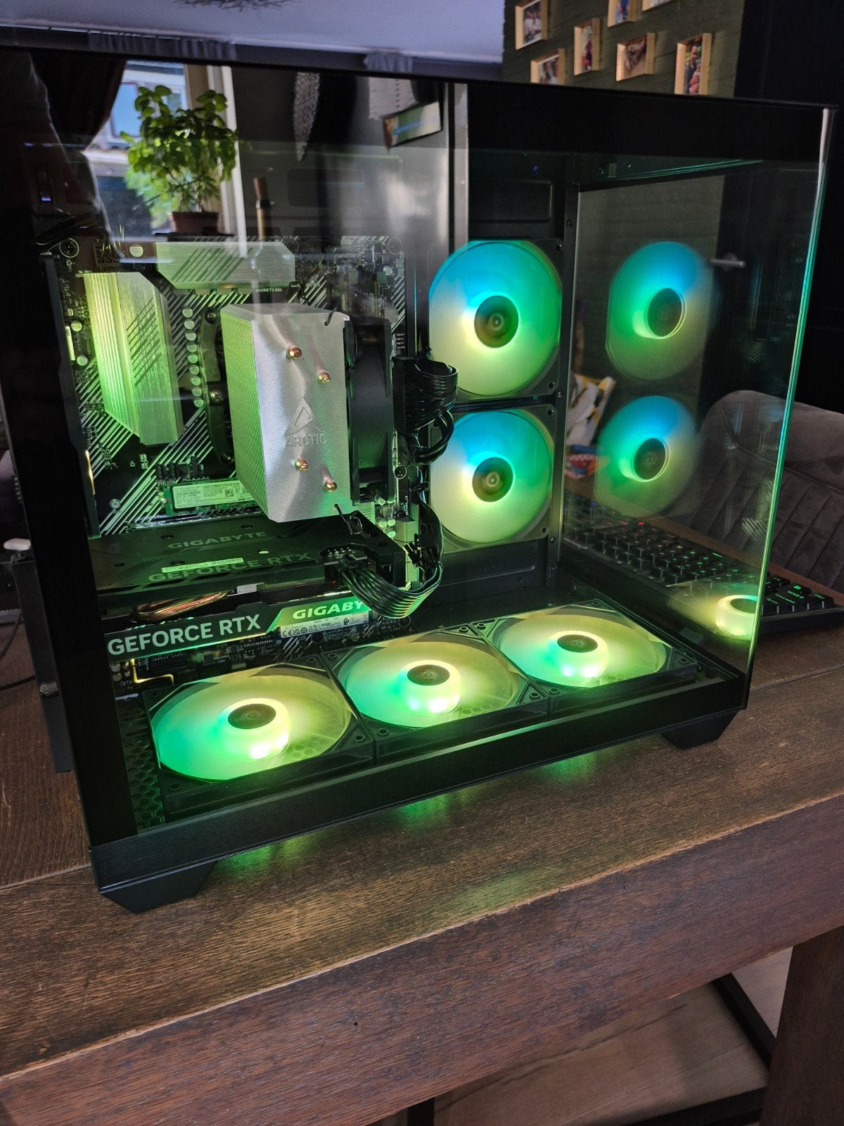 High Performance Game PC RTX4060 R7 5700 32GB 1,2TB M.2., 32 GB, ASUS, Virtual Reality, Zo goed als nieuw