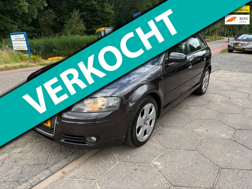 Audi A3 Sportback 2.0 FSI Ambition + TREKHAAK!, Voorwielaandrijving, Stof, Gebruikt, 4 cilinders