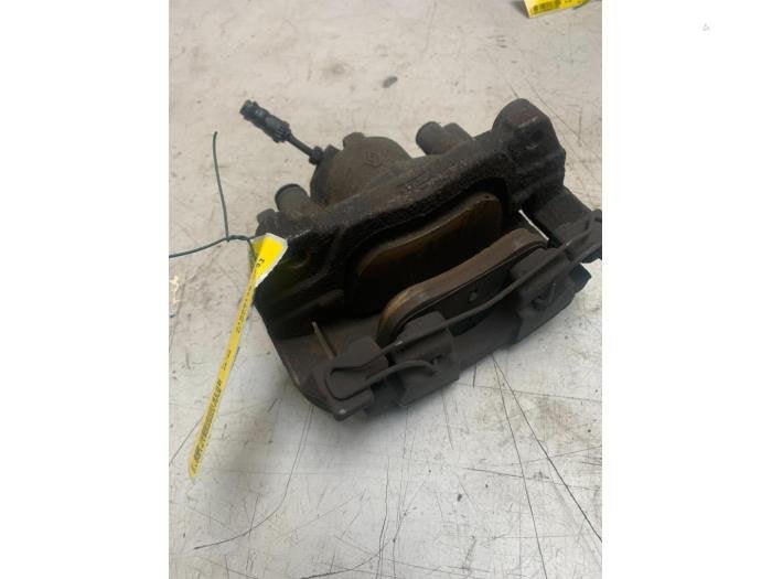 Remklauw (Tang) links-voor van een Renault Laguna, Gebruikt, -, Renault, -