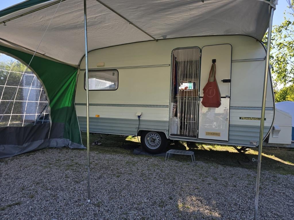 Vintage Münsterland Caravan  uit 1977 met binnenstalling, Particulier, 500 - 750 kg, Luifel