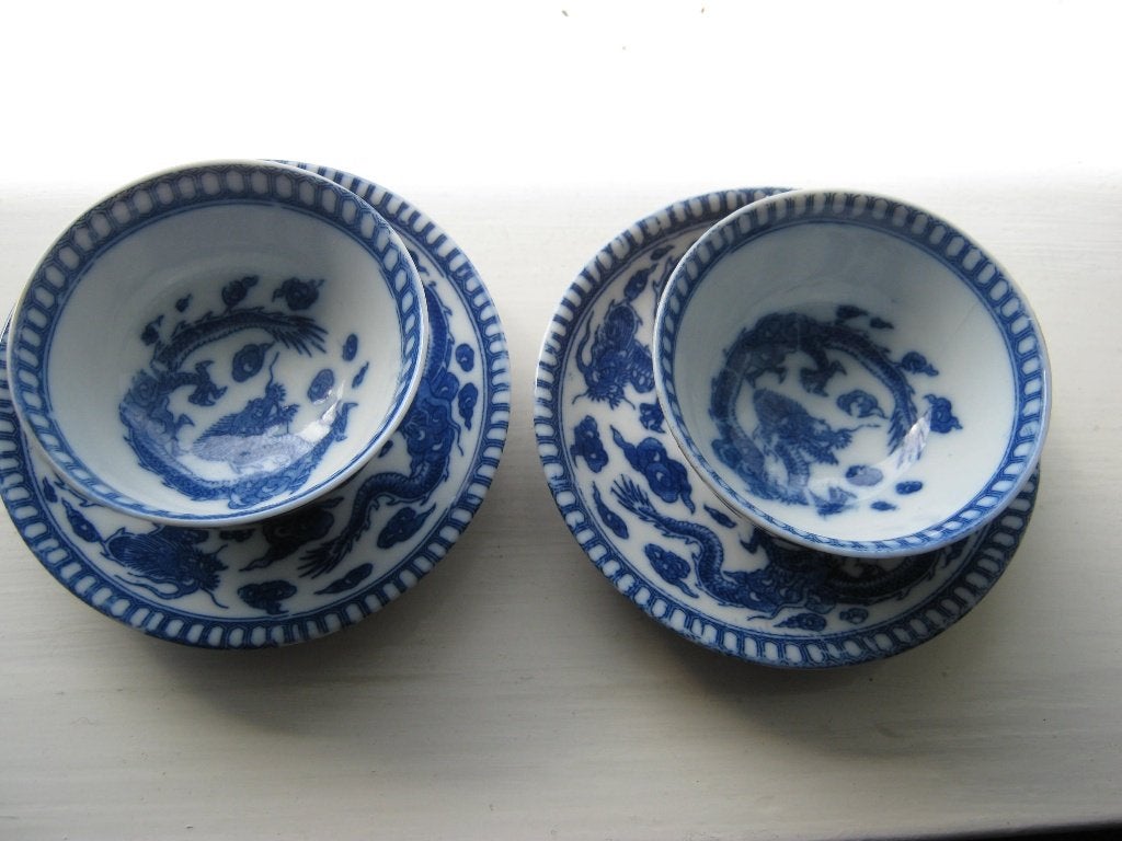 2 Antiek Porseleinen Chinese Kommen  met Schotels, Verzenden