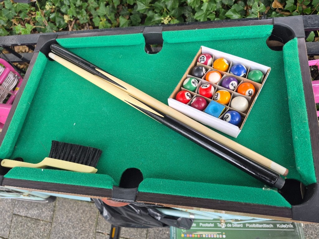 Tafelbiljart, inclusief 2 keuen, 16 ballen, driehoek krijt, Ophalen, Zo goed als nieuw, Biljarttafel