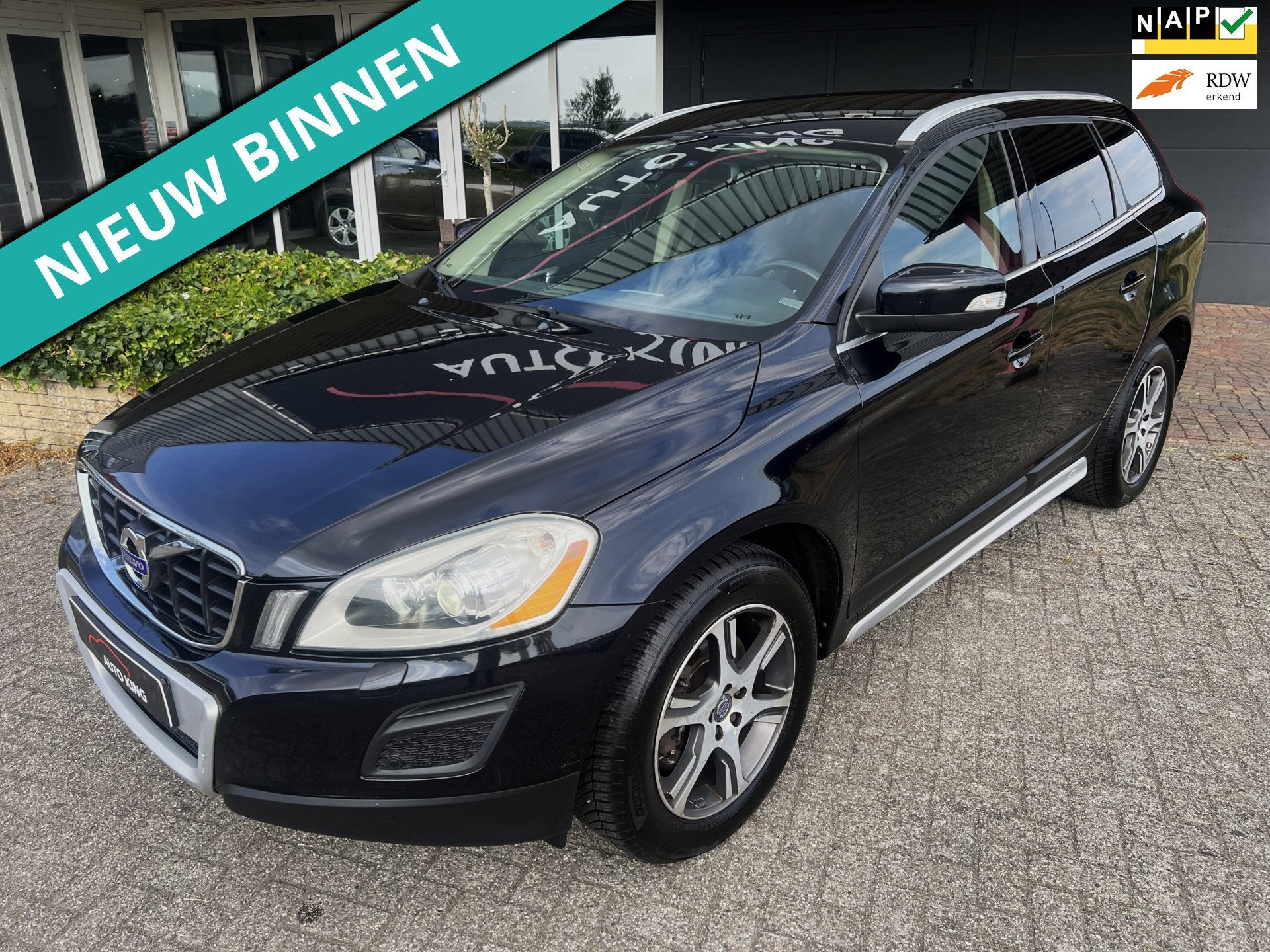 Volvo XC60 2.0 D3 SUMMUM NL AUTO FULL OPTION APK+NAP, Auto's, Volvo, Euro 5, 15 km/l, Gebruikt, 1984 cc