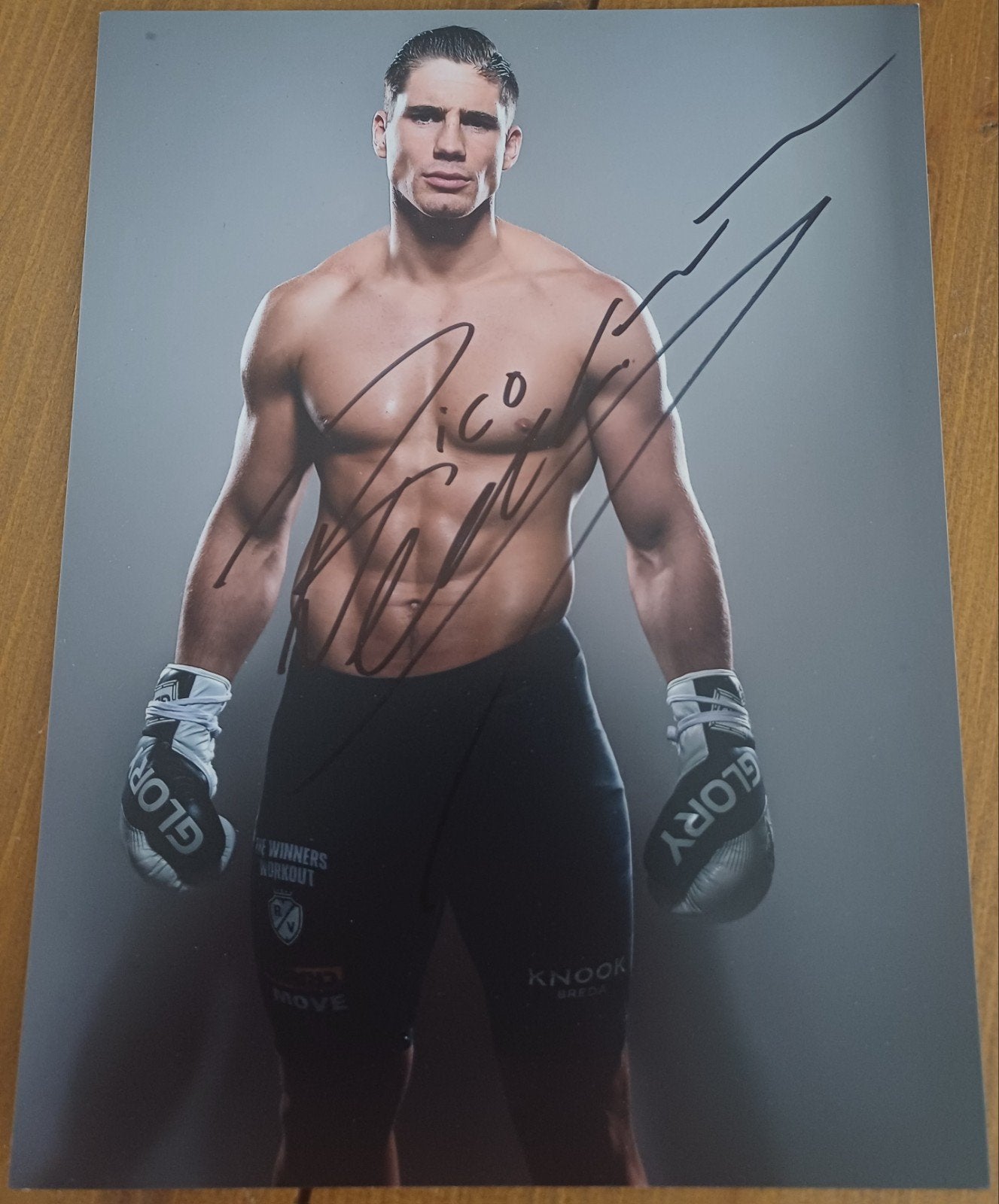 Rico Verhoeven handtekening gesigneerde foto 30x20cm, Ophalen of Verzenden, Zo goed als nieuw, Overige sporten, Overige typen