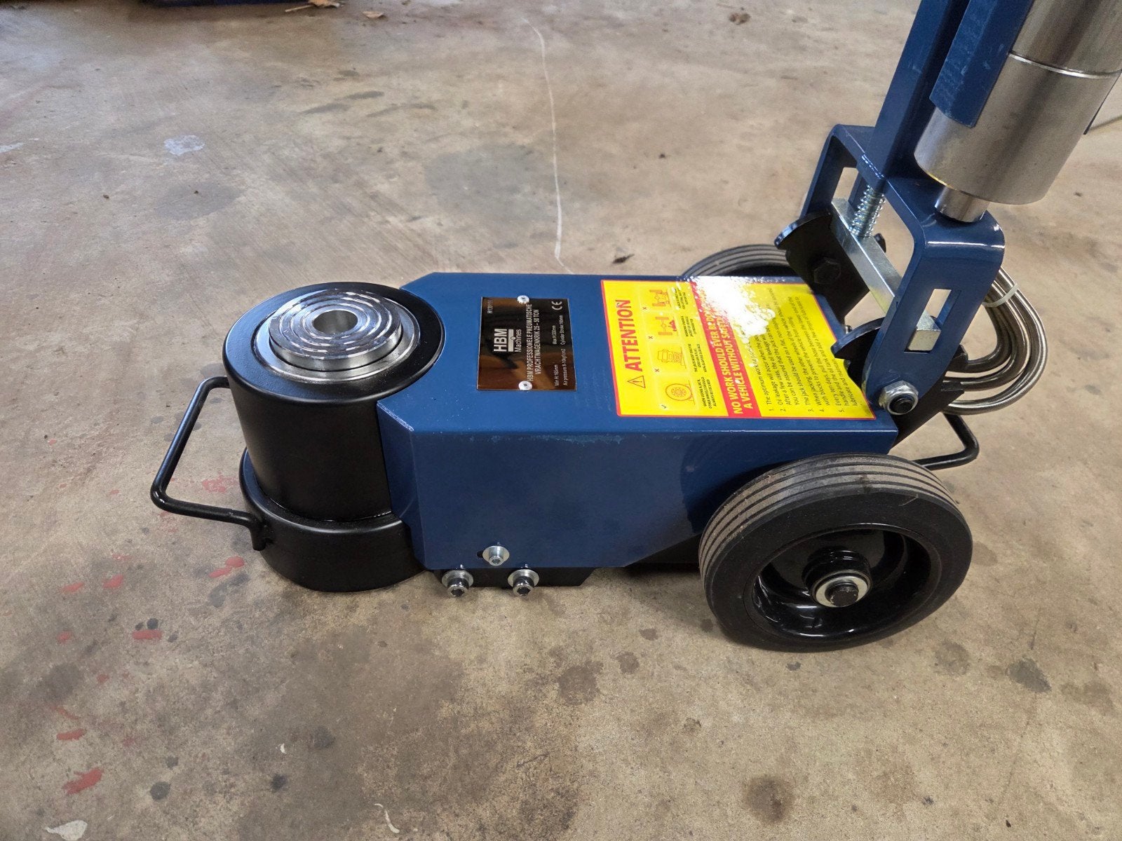 HBM Professionele Pneumatische Vrachtwagenkrik 25-50 Ton, Ophalen, Gebruikt, Garagekrik, Pneumatisch