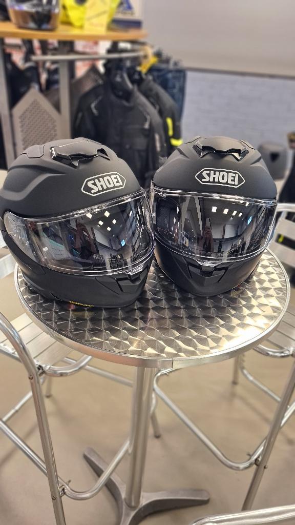 Shoei GT Air3 matzwart, laatste maten, opheffingsuitverkoop!, Motoren, Kleding | Motorhelmen, Nieuw met kaartje, Shoei, Ophalen of Verzenden
