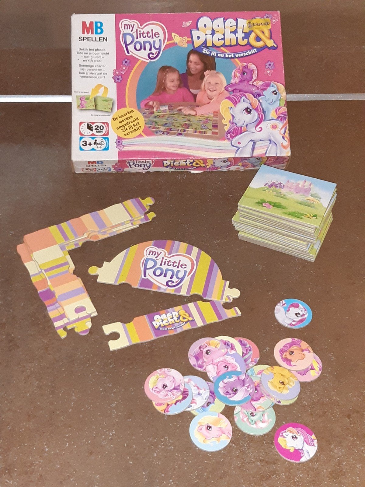 Ogen dicht MB 2005 my little pony nieuwstaat, Ophalen of Verzenden, Zo goed als nieuw