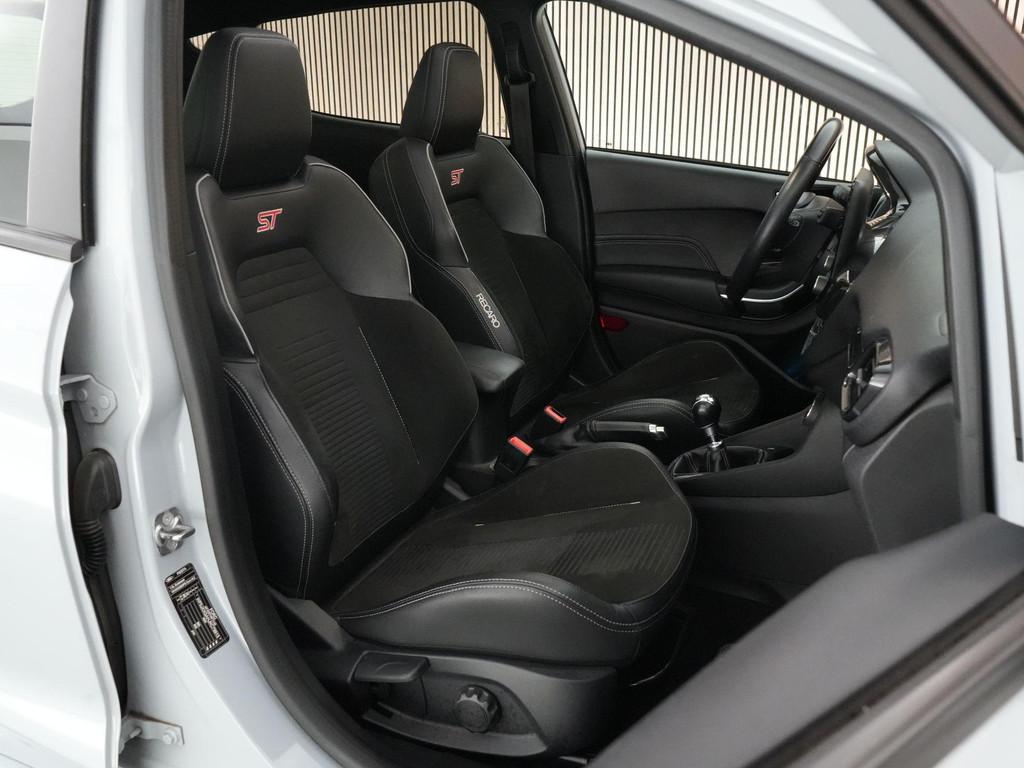 Ford Fiesta ST-3 1.5 200pk PERFORMANCE PACK |dealer onderhou, Voorwielaandrijving, Euro 6, 1188 kg, Leder en Stof
