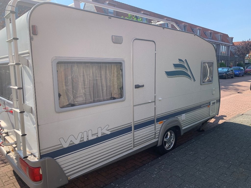 Caravan Wilk 460 HTD 2003, Caravans en Kamperen, Kachel, Rondzit, Frans bed, Particulier