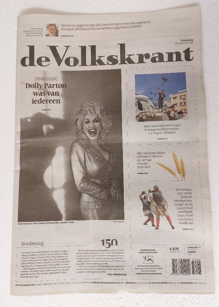Dolly Parton set van 3 kranten 26 augustus 2026, Dolly Parton, Ophalen of Verzenden, NvT, Boek, Tijdschrift of Artikel