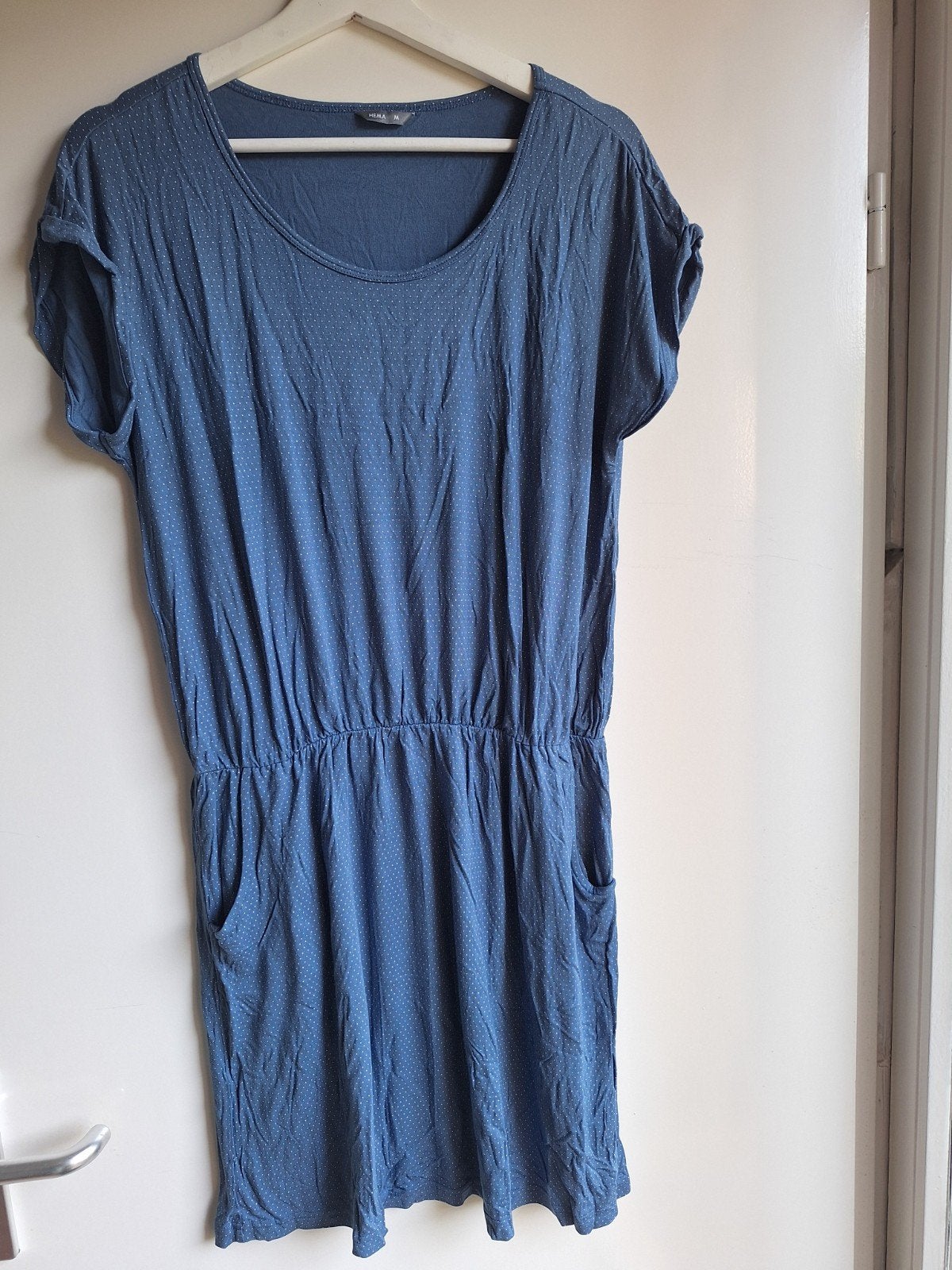 Hema zomerjurkje stippen mt M 42, Blauw, Maat 42/44 (L), Ophalen of Verzenden, Gedragen