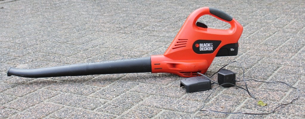 Bladblazer Black & Decker op accu, Tuin en Terras, Ophalen, Gebruikt, Black+Decker, Accu