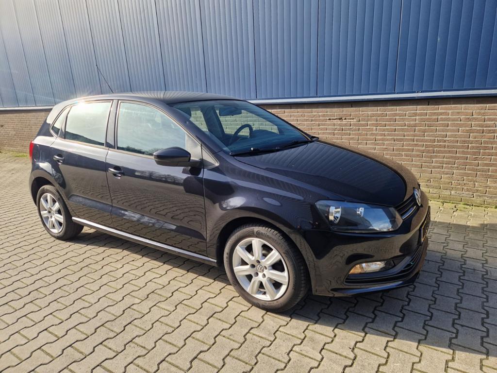 Volkswagen Polo 1.0 MPI 44KW 2016 Zwart, 40 €/maand, Euro 6, Zwart, Bedrijf