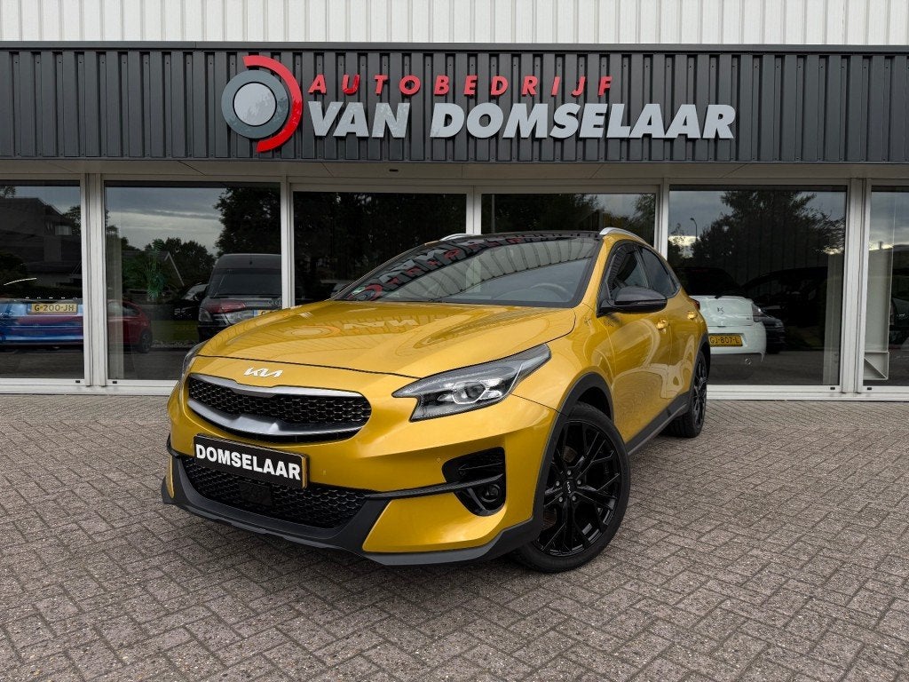 Kia XCEED 1.0 T-GDi Black Edition - NL Auto Dealer ond. PANO, Auto's, Voorwielaandrijving, Gebruikt, Overige kleuren, Bedrijf