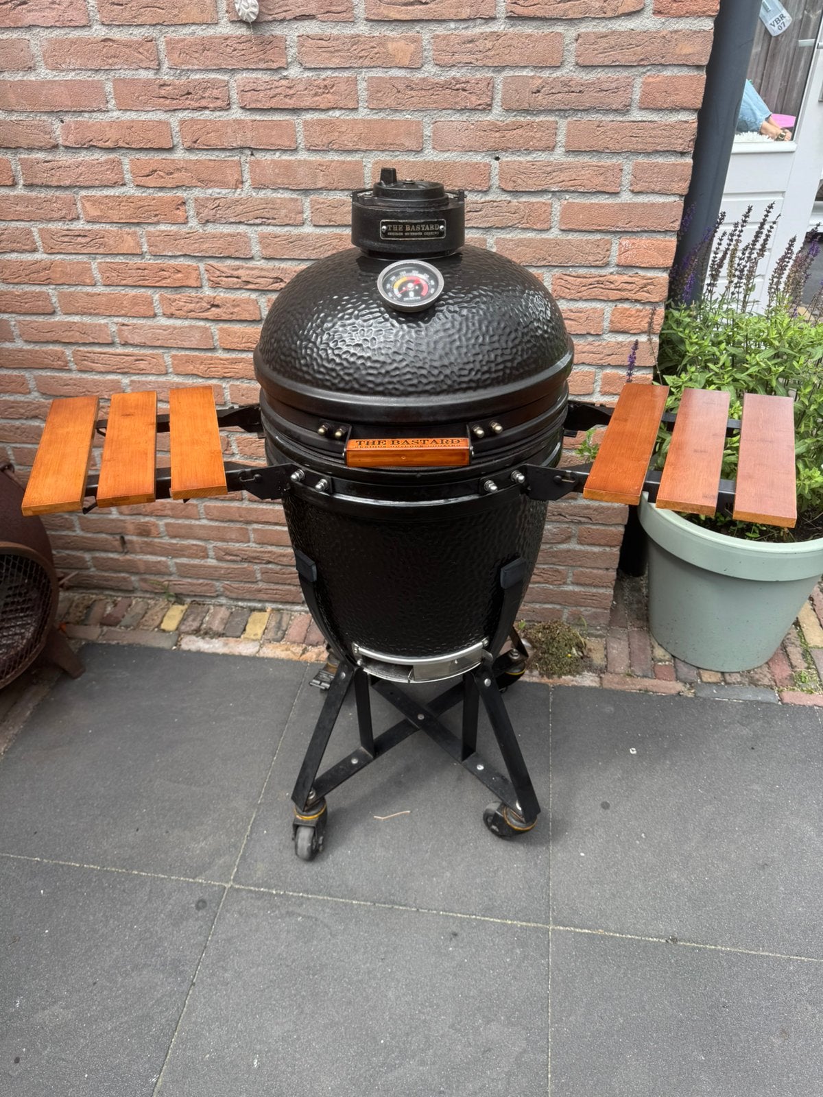 The Basterd medium Complete set, Tuin en Terras, Houtskoolbarbecues, Ophalen, Gebruikt, Met accessoires