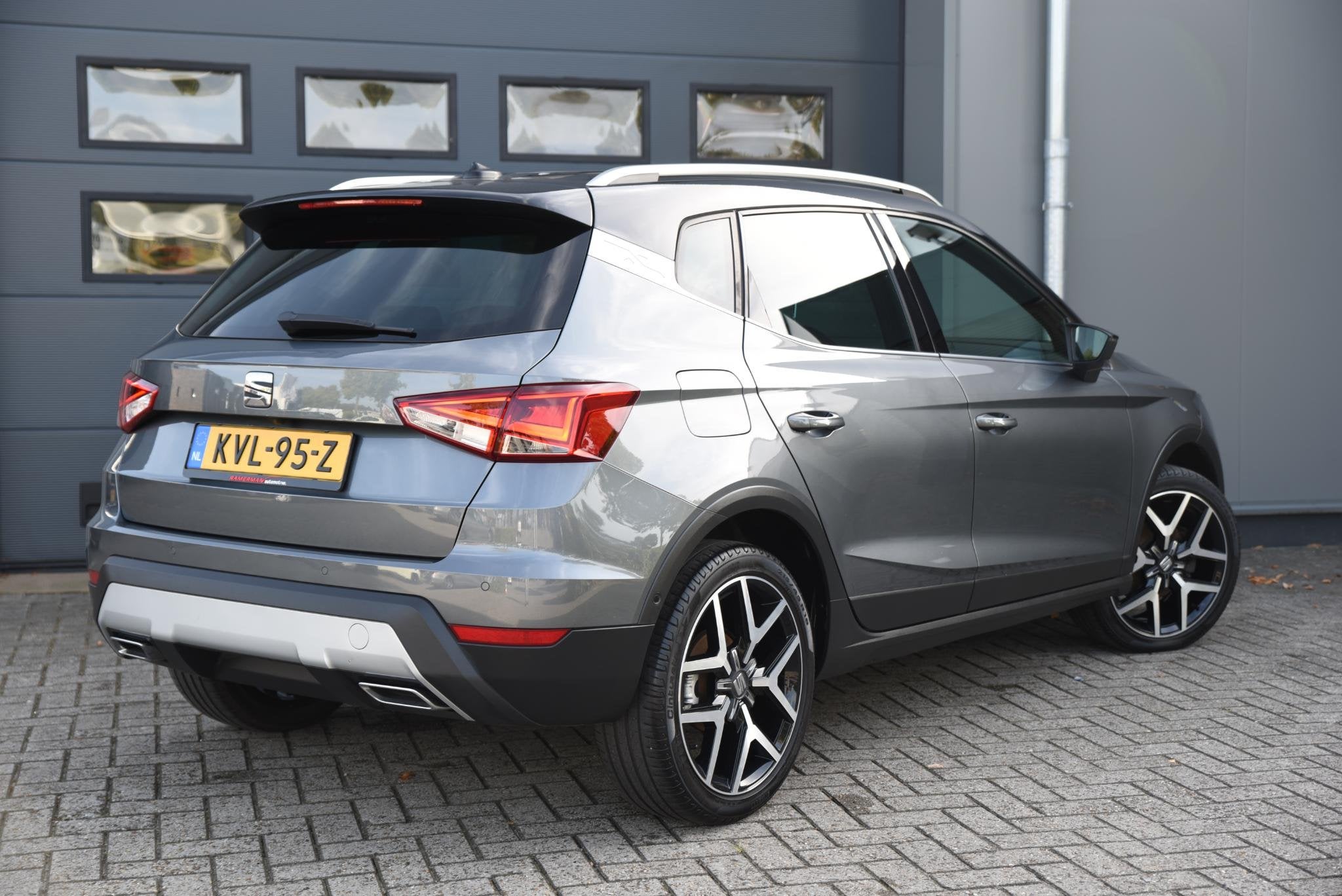 SEAT Arona 1.5 TSI EVO FR, Auto's, Stof, 4 cilinders, 150 pk, 610 kg