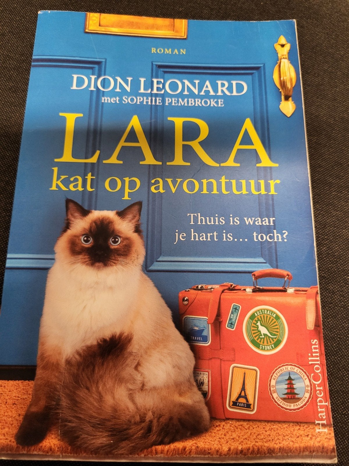 Lara kat op avontuur - Dion Leonard Sophie Pembroke, Ophalen of Verzenden, Gelezen, Dion Leonard