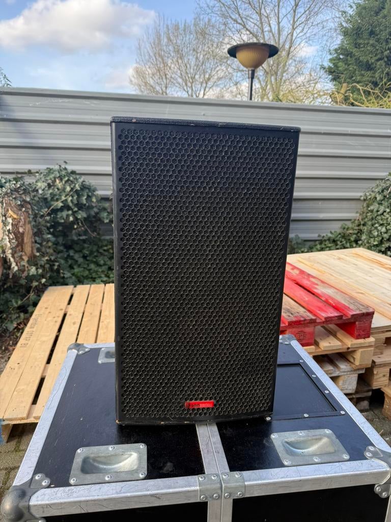 8x American Audio sense 12 inclusief hoes, Overige merken, Ophalen of Verzenden, Zo goed als nieuw, 120 watt of meer