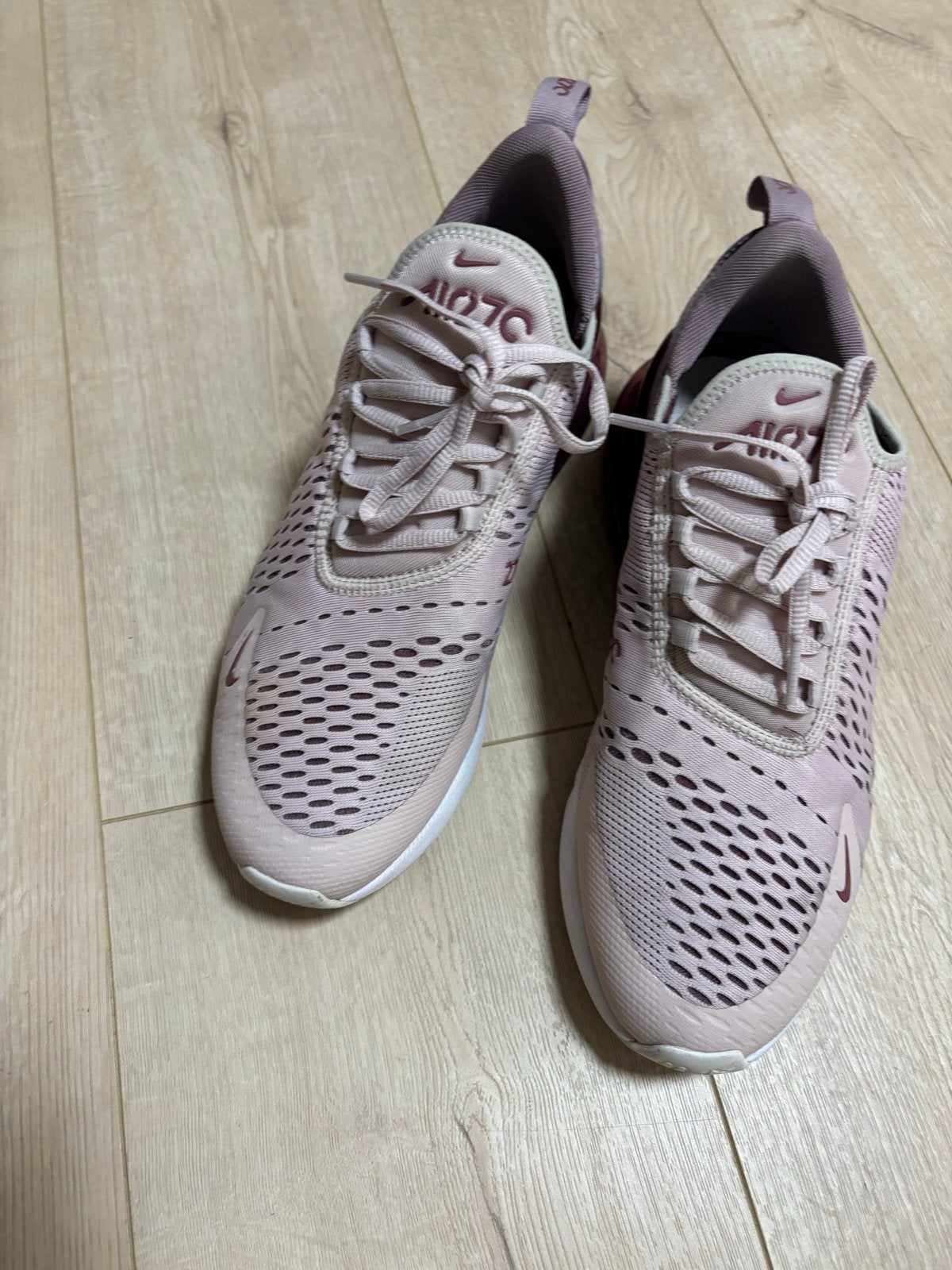 Nike Air Max 270 - Weinig gedragen, zo goed als nieuw, Kleding | Dames, Schoenen, Ophalen, Zo goed als nieuw, Roze, Sneakers of Gympen